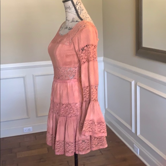 🆕 Free People Long Sleeve Ruffled & Textured Top - Picture 5 of 8